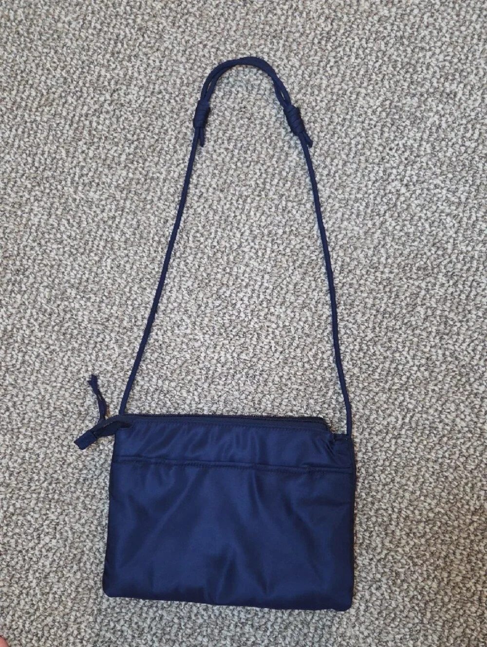 Vera Bradley sleek vera